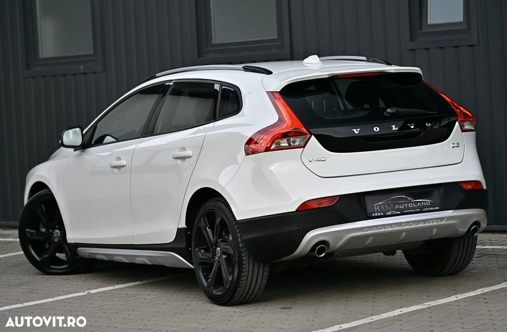 Volvo V40 D3 Geartronic Momentum - 37