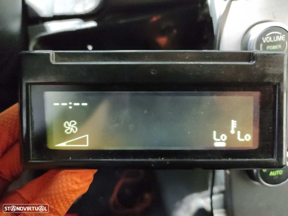 TELA/ECRÃ MULTIFUNÇÕES VOLVO C30 1.6 D MOMENTUM - 8