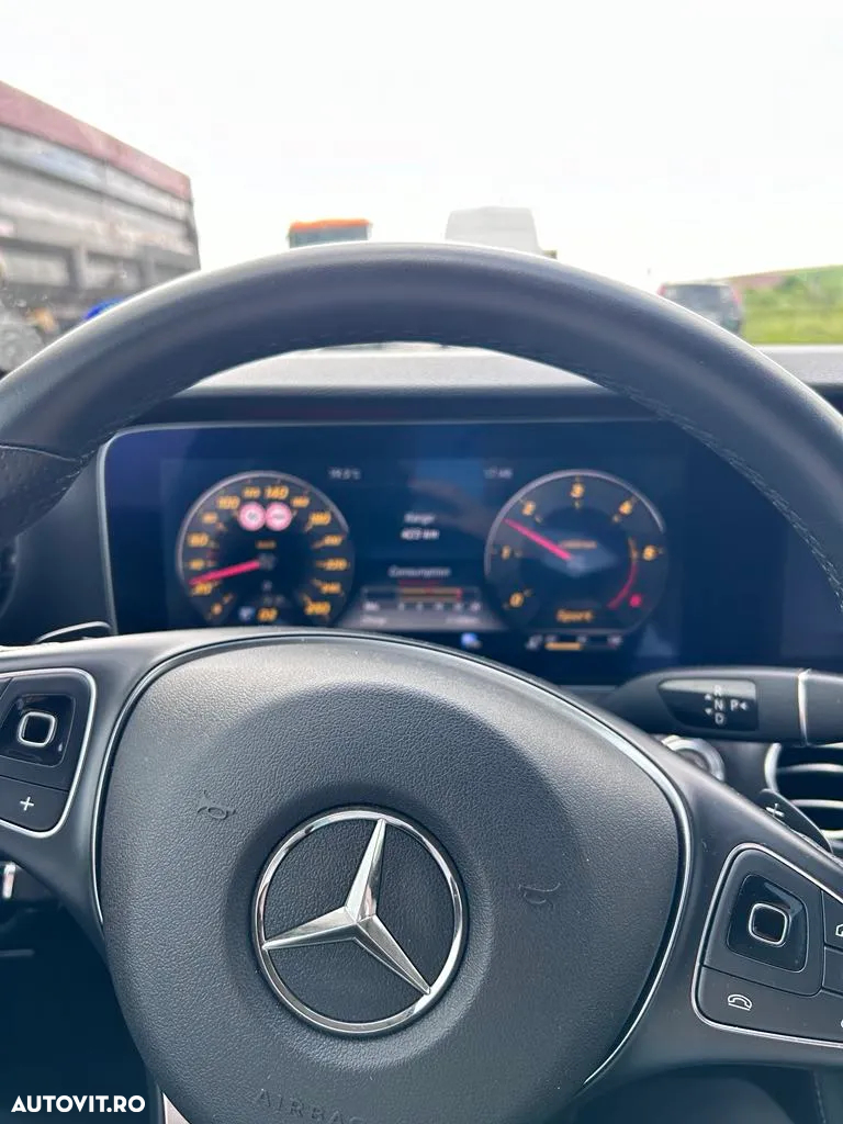 Mercedes-Benz E 220 d T 9G-TRONIC - 6