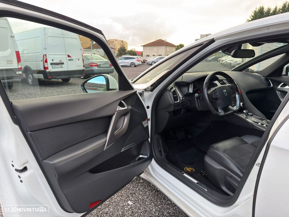 Citroën DS5 2.0 HDi Hybrid4 Sport Chic CMP6 - 14