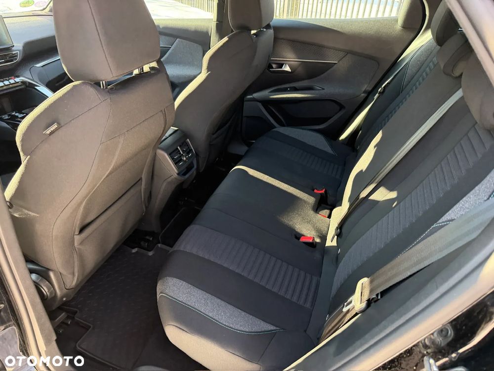 Peugeot 3008 - 18