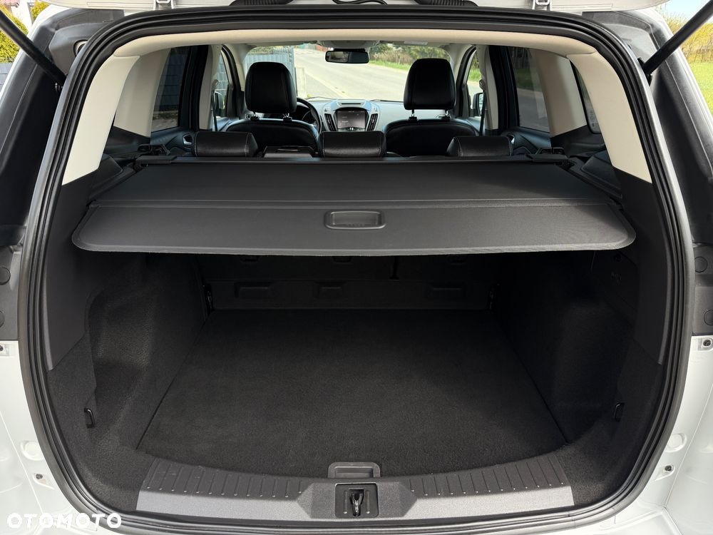 Ford Kuga 2.0 TDCi 4x4 Titanium - 17