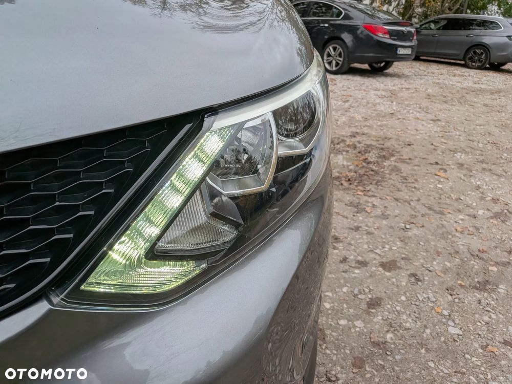 Nissan Qashqai - 16