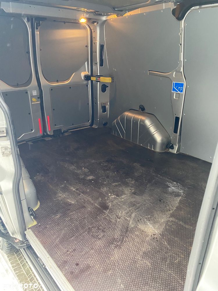 Ford Transit Custom - 21
