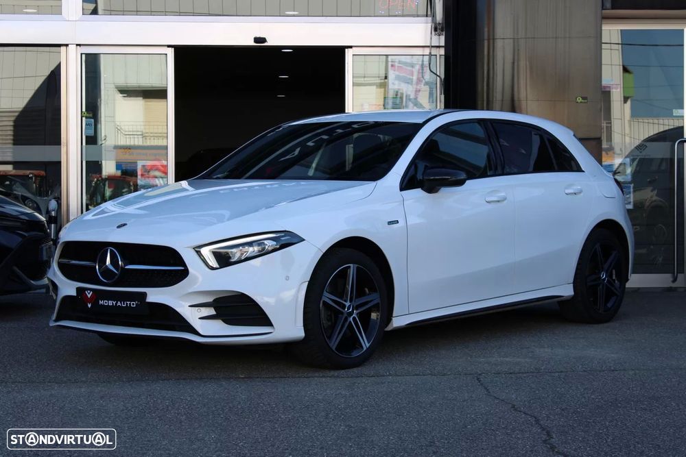 Mercedes-Benz A 250 e AMG Line - 3