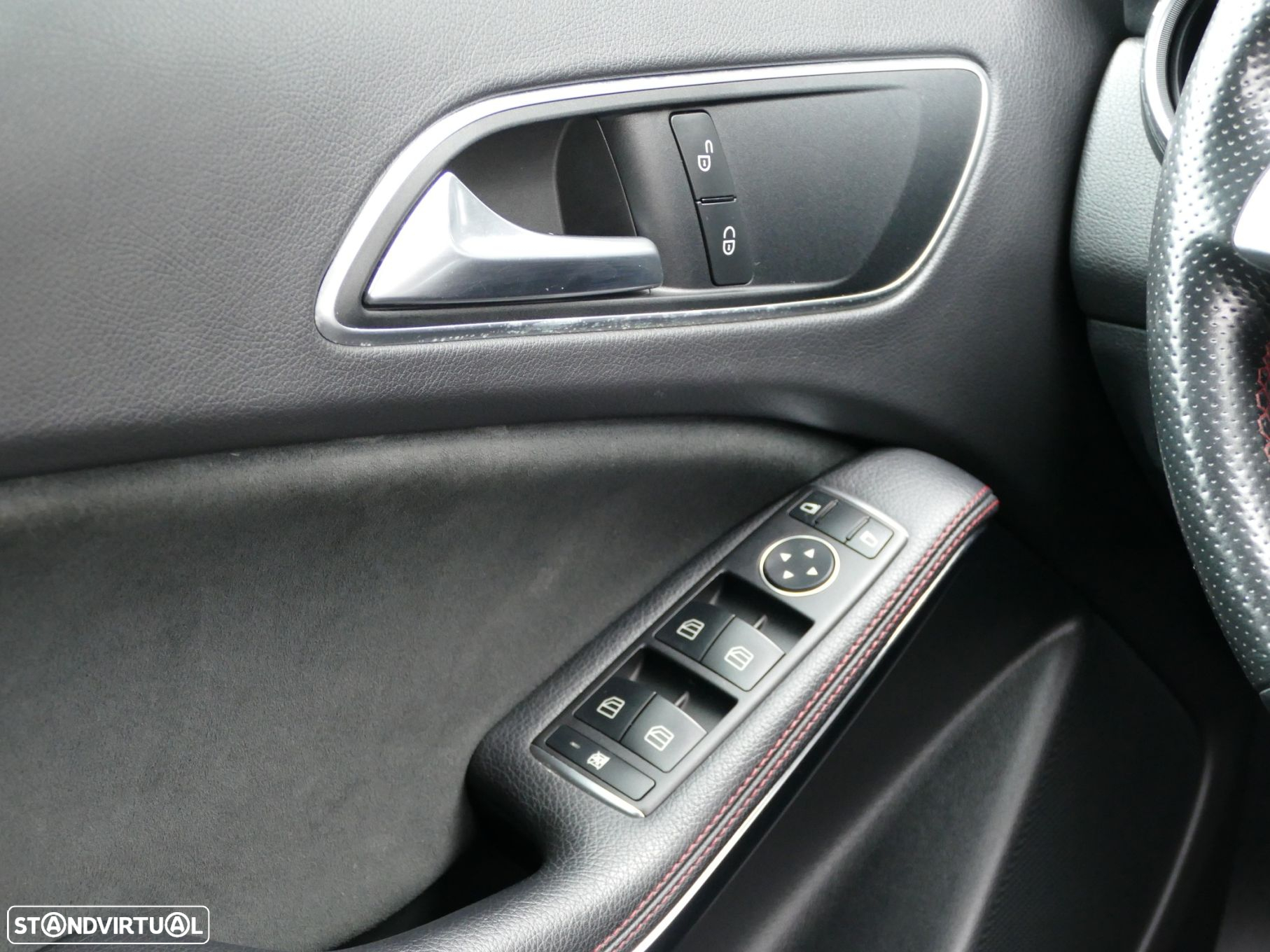 Mercedes-Benz GLA 180 CDi AMG Line - 21