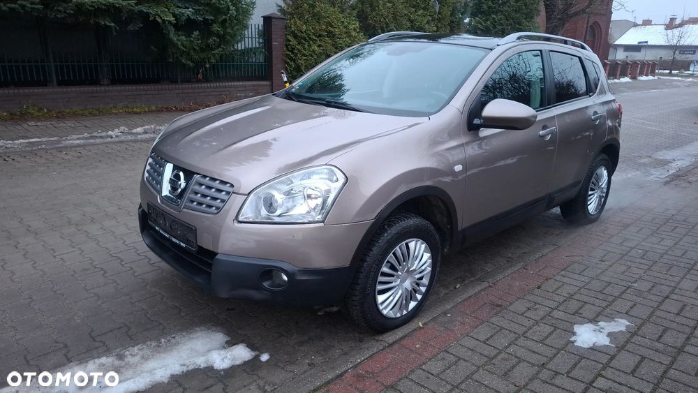 Nissan Qashqai 2.0 dCi 4 x 4 DPF tekna - 1