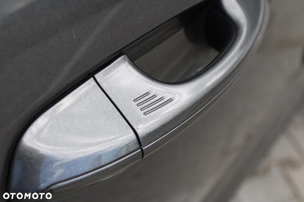 Ford S-Max - 8