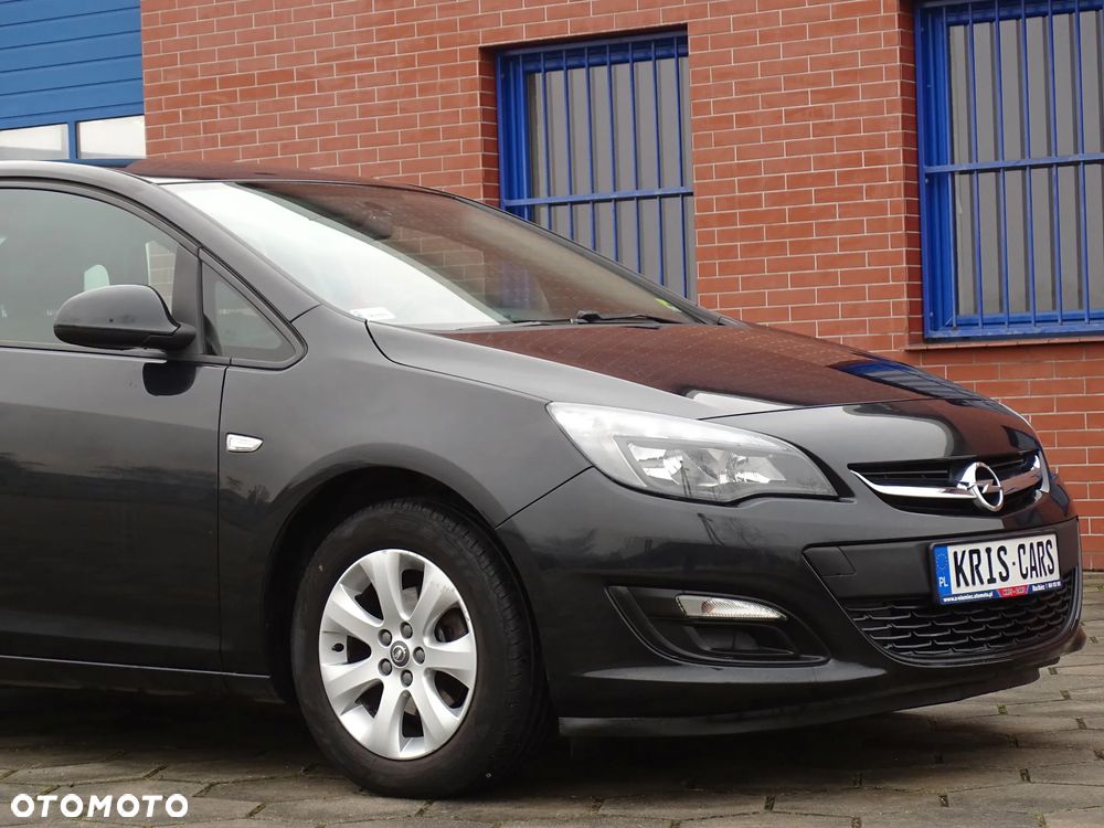 Opel Astra 1.4 T Executive - 14