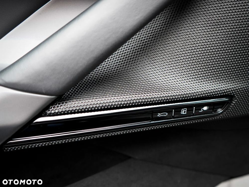 Ferrari SF90 Spider - 19