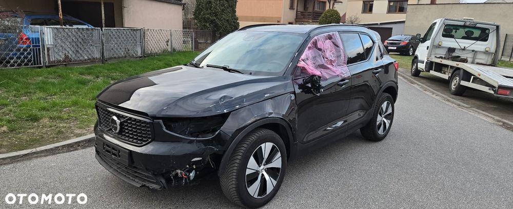 Volvo XC 40 T2 Plus Dark - 4