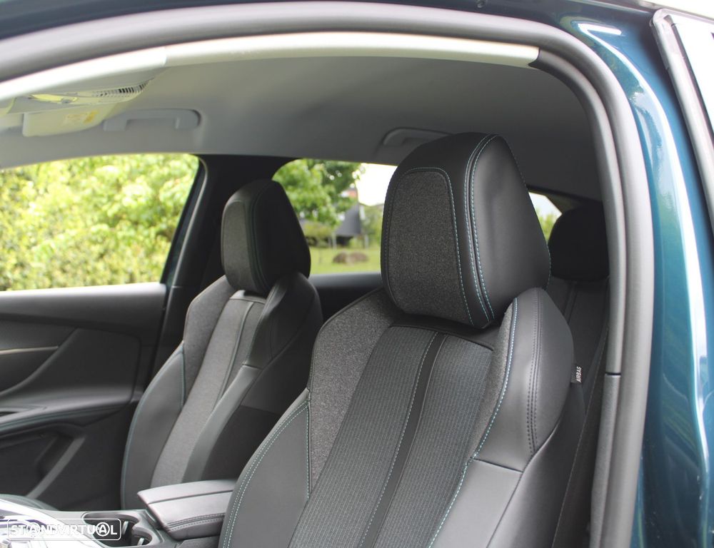 Peugeot 3008 1.6 Hybrid Allure e-EAT8 - 20