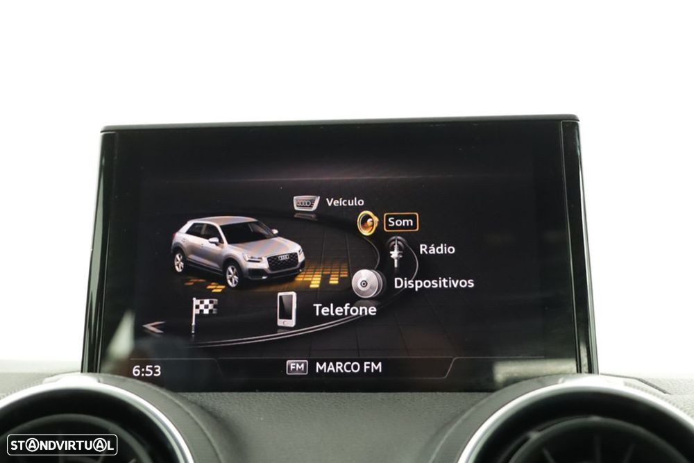 Audi Q2 30 TFSI - 9
