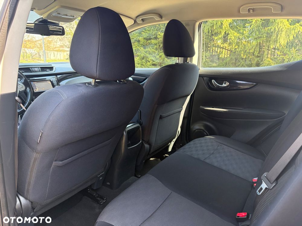 Nissan Qashqai 1.6 DCi 4x4 N-Connecta EU6 - 13