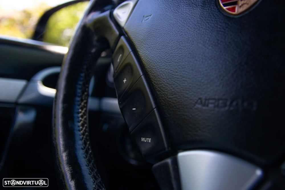 Porsche Cayenne Turbo - 38