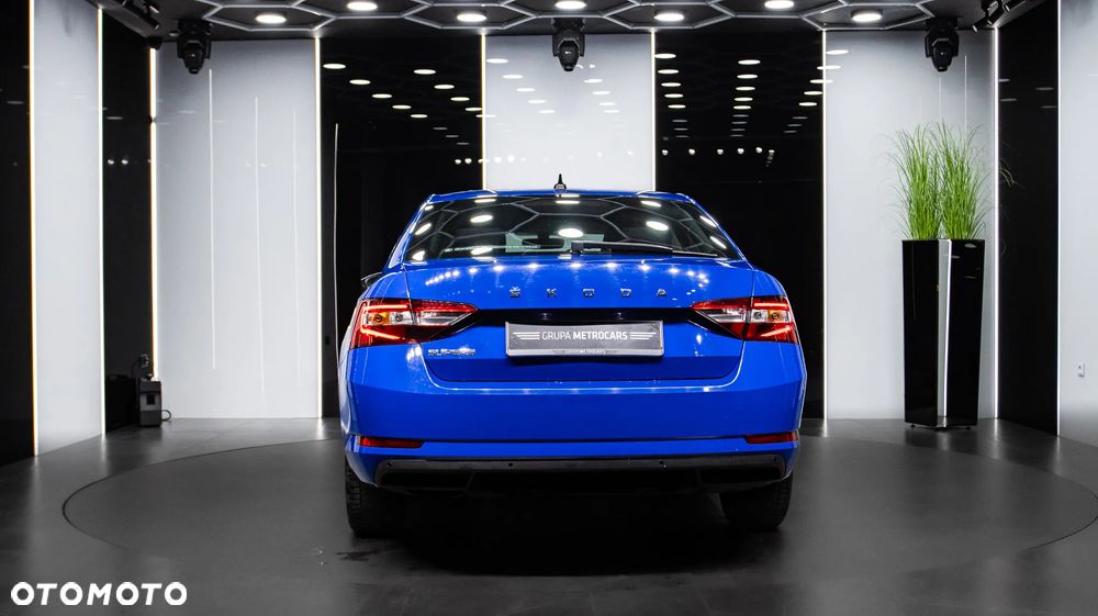 Skoda Superb 2.0 TDI SCR Ambition - 6