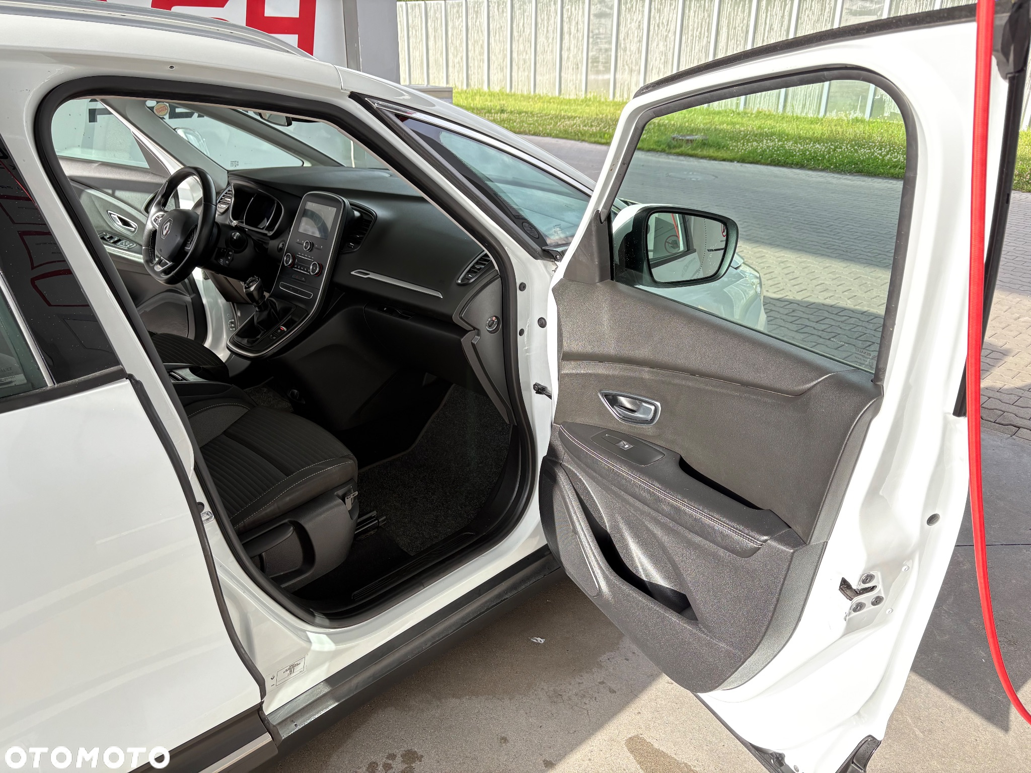 Renault Scenic - 23