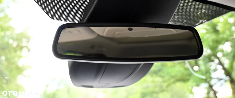 Ford Kuga - 32