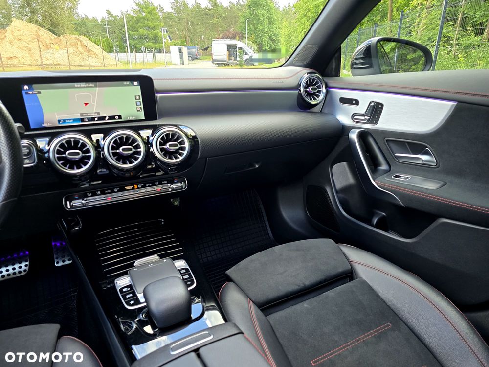 Mercedes-Benz CLA 220 AMG Line 7G-DCT - 8