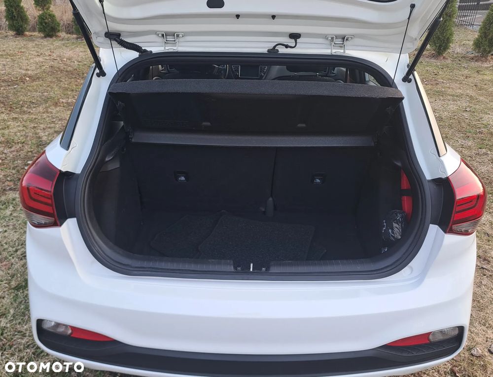 Hyundai i20 1.2 - 18