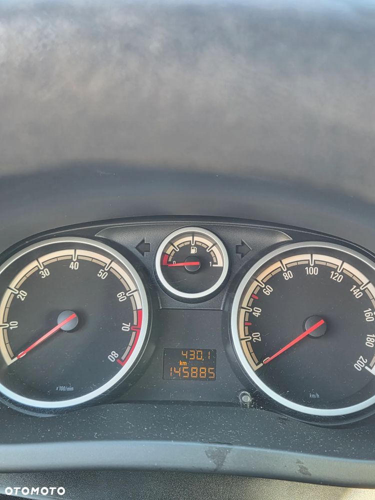 Opel Corsa 1.4 16V Limited Edition - 8