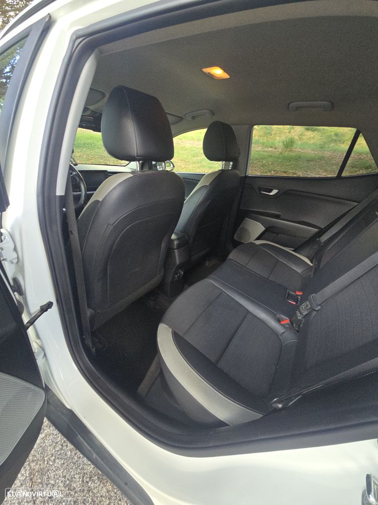 Kia Stonic 1.0 T-GDI Drive - 24
