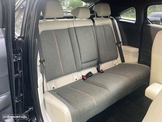 Mazda MX-30 e-SKYACTIV Excellence - 38