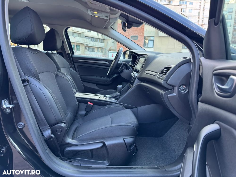 Renault Megane E-TECH 160 INTENS - 14