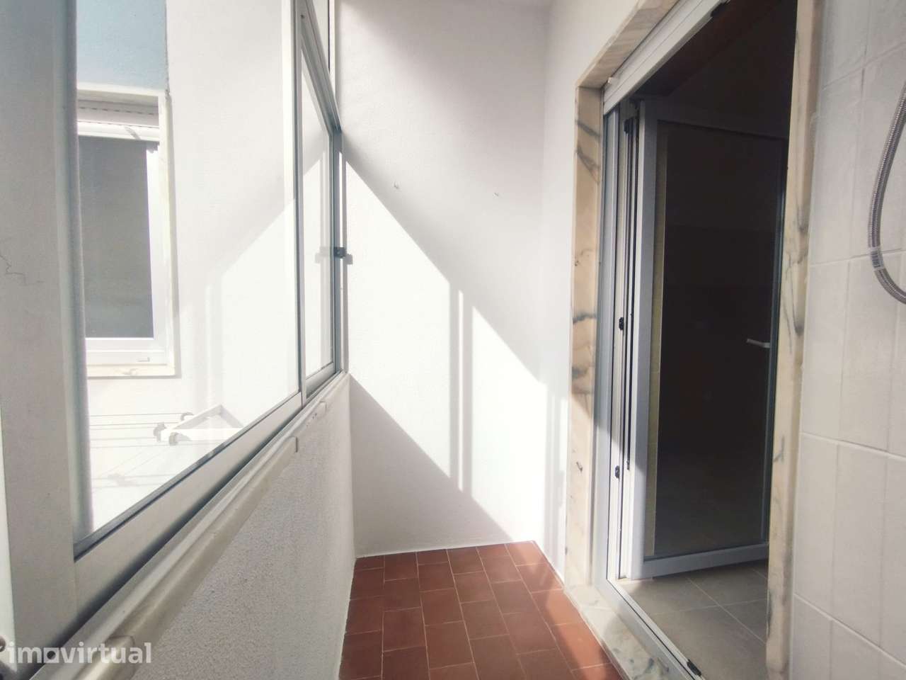 Apartamento T1, centro de Torres Vedras - Grande imagem: 5/25