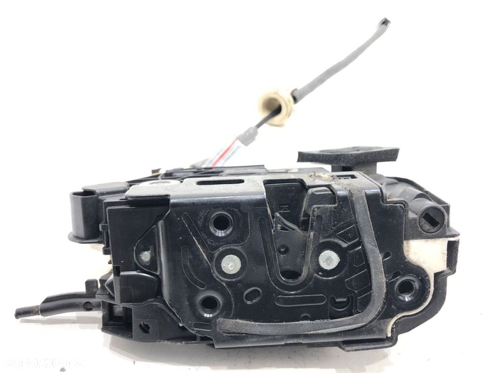 ZAMEK DRZWI PRAWY PRZÓD - 60.00 PLN - VW GOLF VII (5G1, BQ1, BE1, BE2) 2012 - 2022 1.6 TDI 77 kW - 1