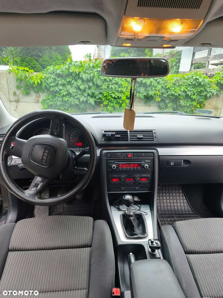 Audi A4 Avant - 6