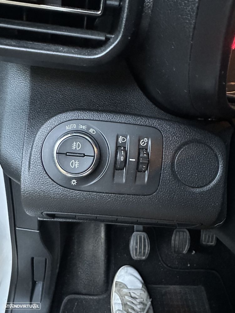 Opel Combo Van 1.5 CDTi L2H1 Enjoy AT8 - 13