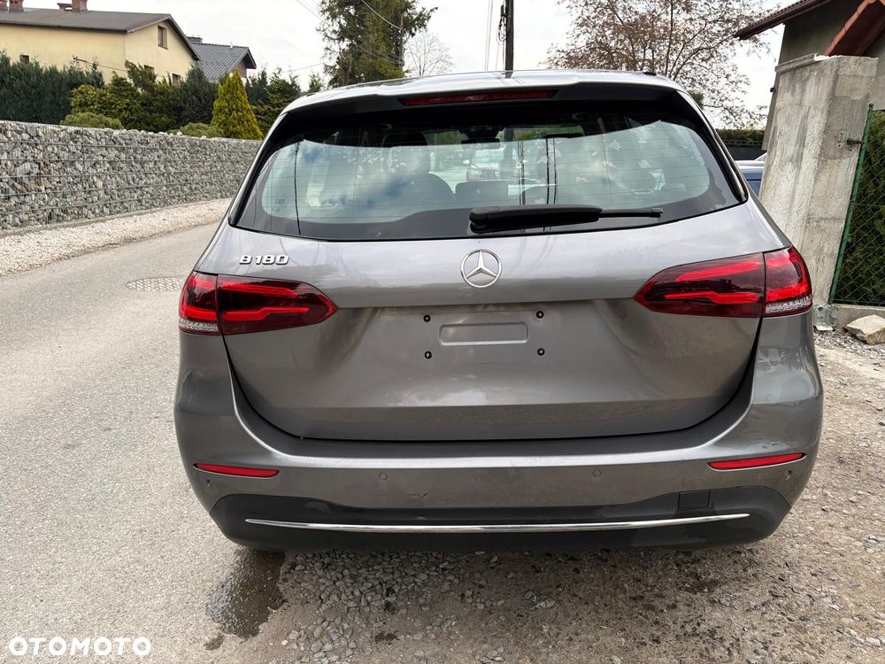 Mercedes-Benz Klasa B 180 7G-DCT Progressive - 9
