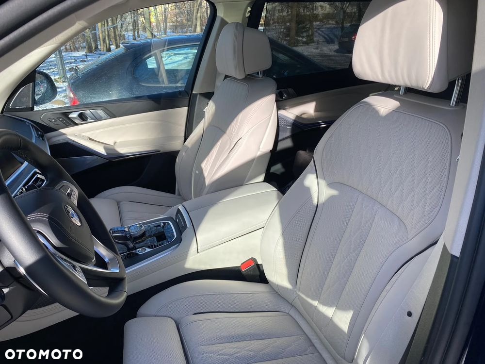 BMW X7 xDrive40d mHEV - 10
