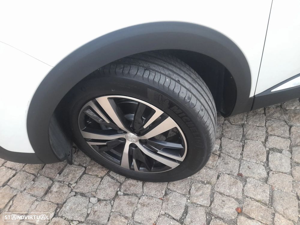 Peugeot 3008 1.6 BlueHDi GT Line - 11