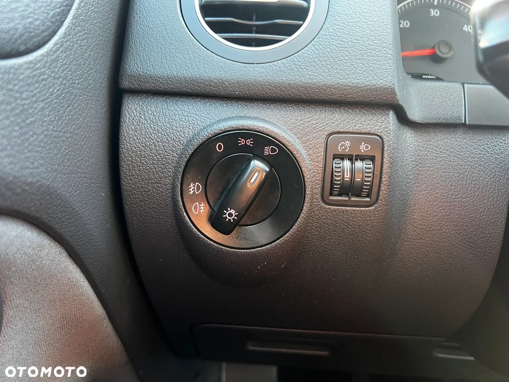 Volkswagen Golf Plus 1.9 TDI Goal - 21