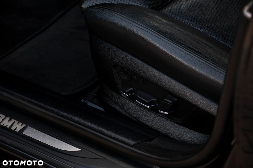 BMW Seria 5 520d - 37