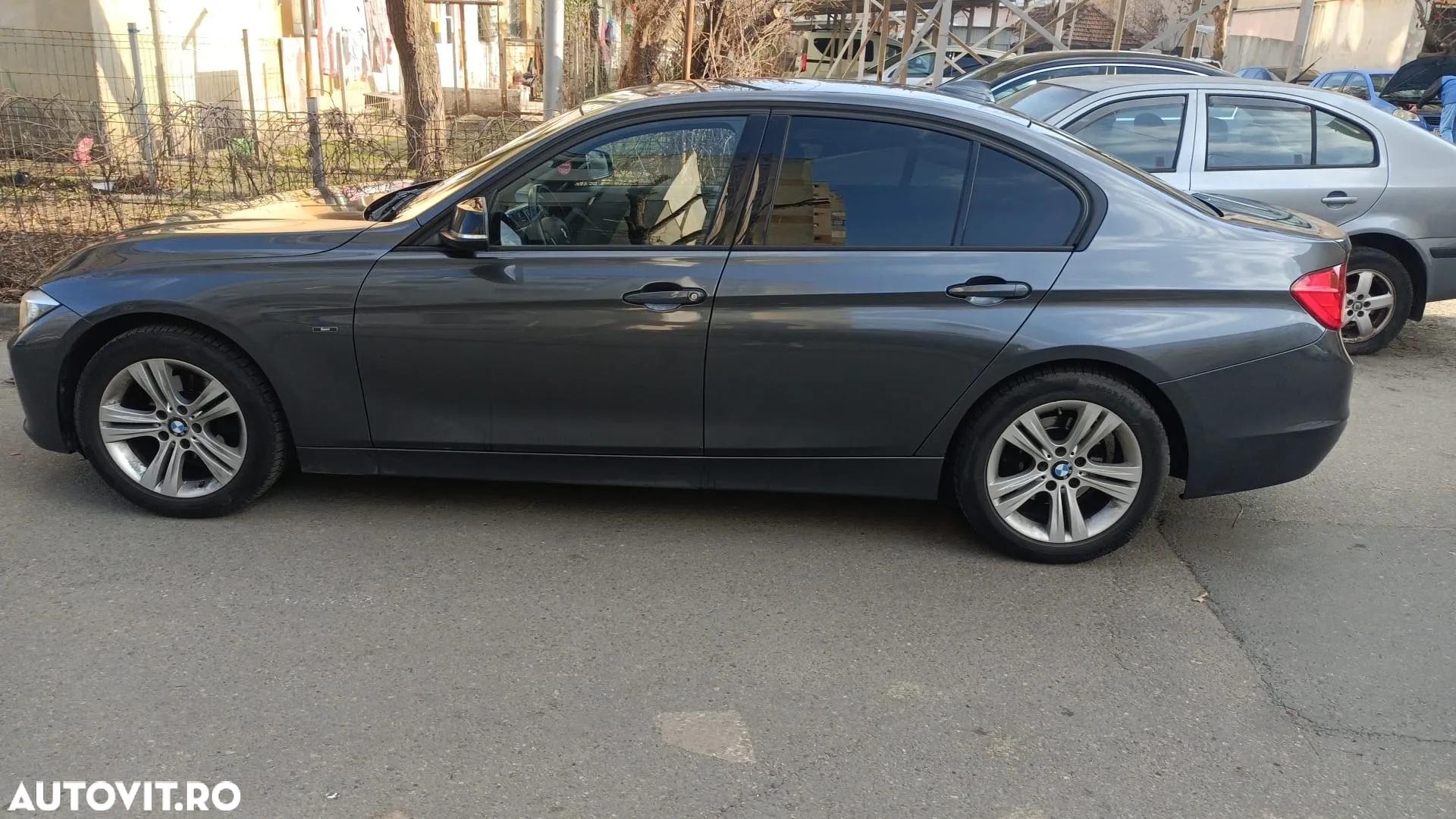 BMW Seria 3 318d Touring Sport Line - 5