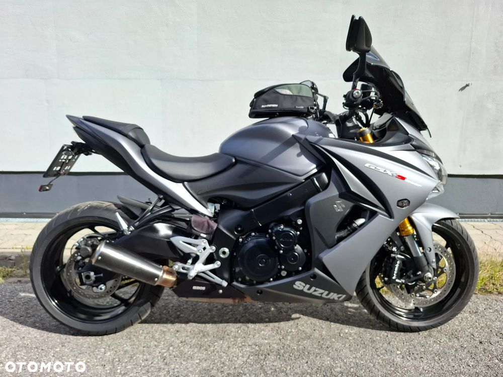 Suzuki GSX 1000 - 1