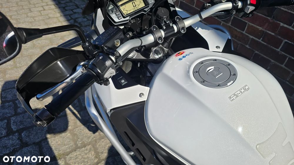 Honda VFR - 9
