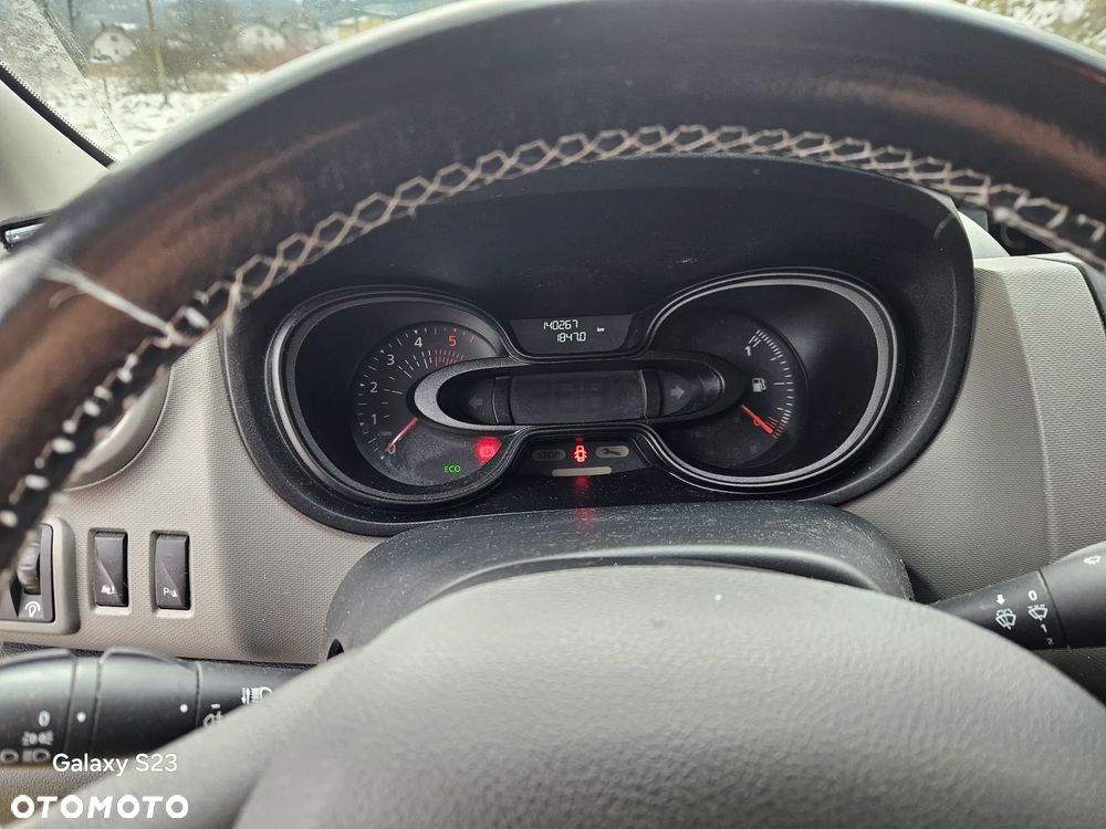 Renault Trafic 1.6 dCi - 10