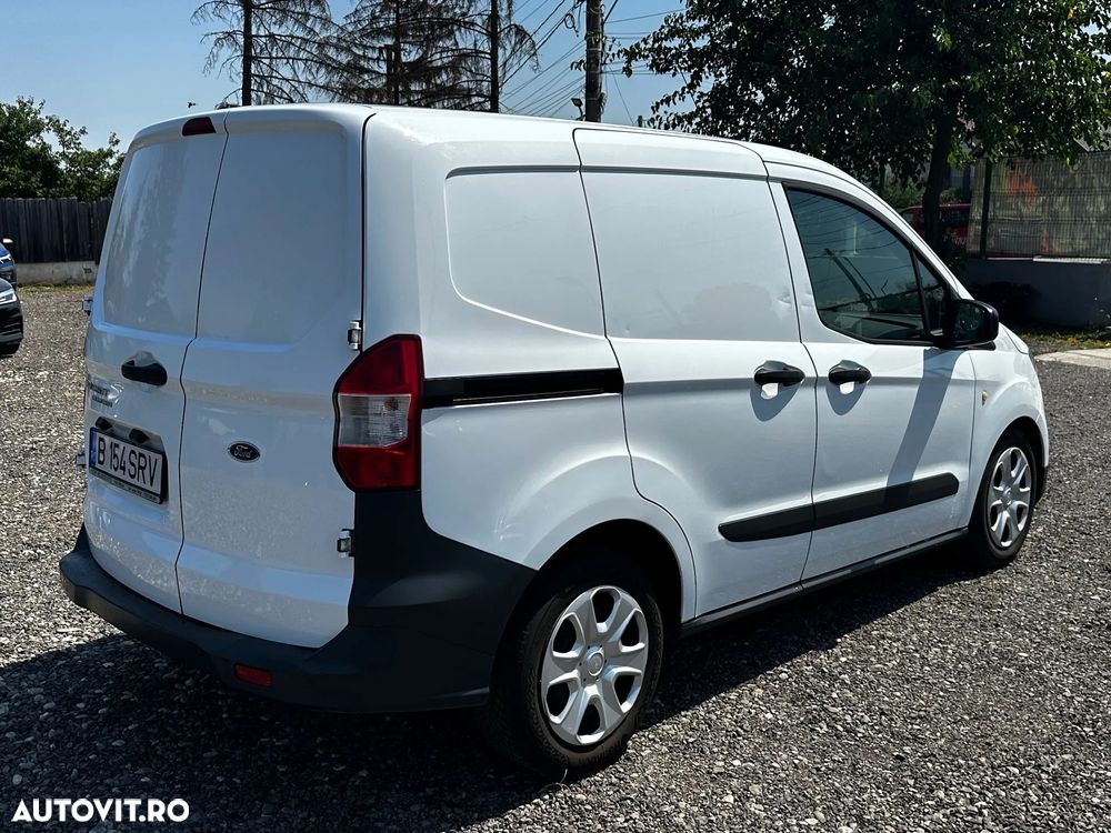 Ford Courier - 4