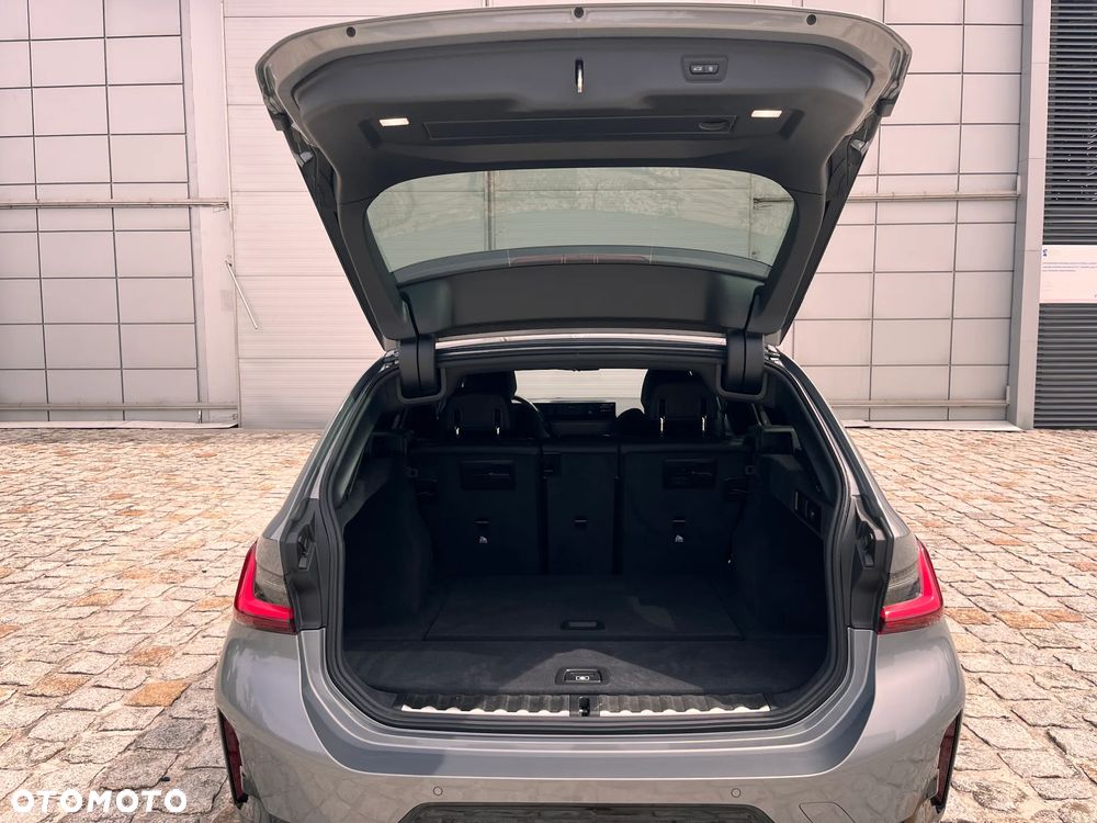 BMW Seria 3 330i xDrive M Sport sport - 21