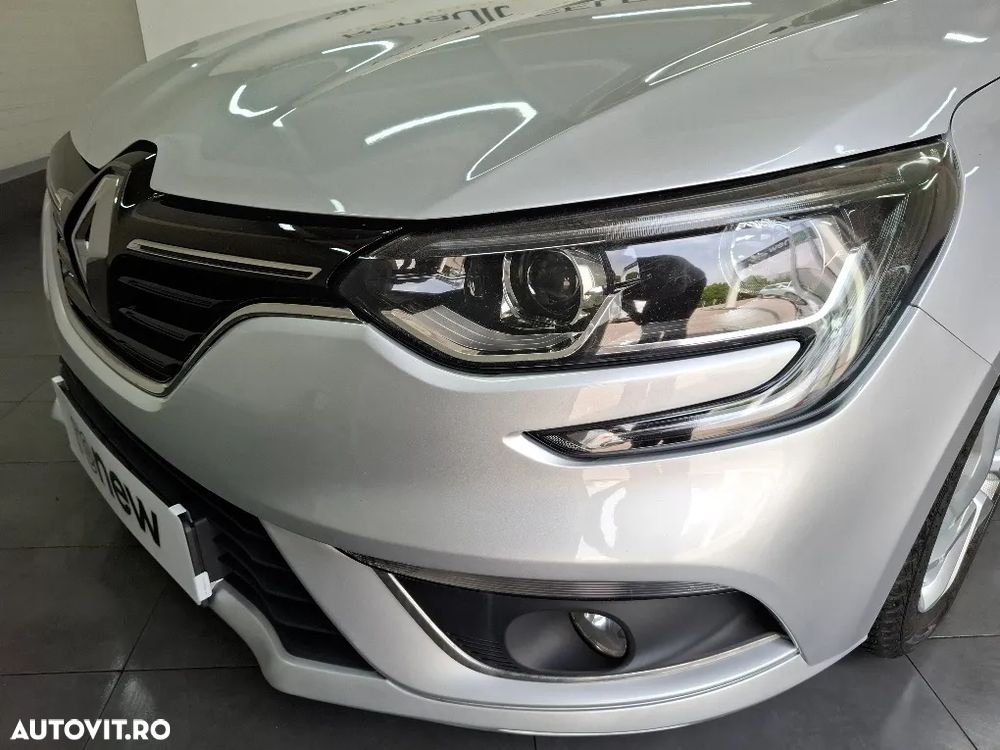 Renault Megane Energy dCi EDC Zen - 10