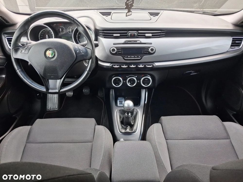 Alfa Romeo Giulietta - 9