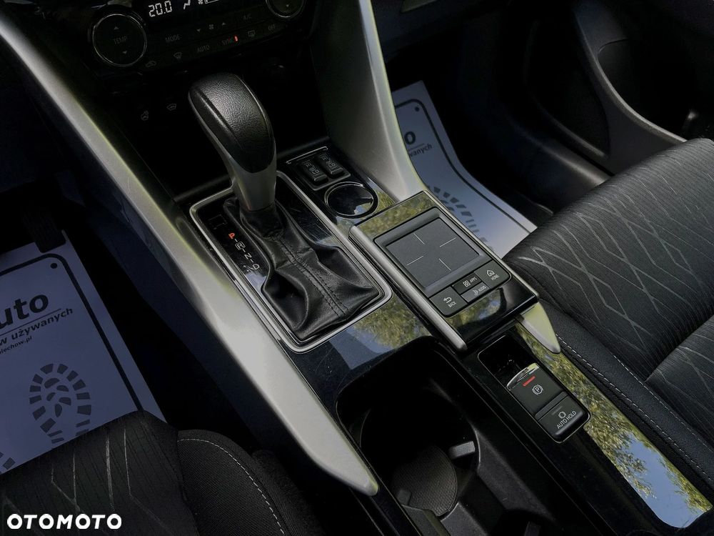 Mitsubishi Eclipse Cross 1.5 T-MIVEC ClearTec CVT 2WD Diamant Edition Plus - 32