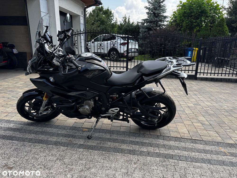 BMW XR - 16