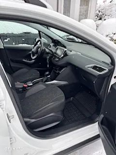 Peugeot 2008 1.2 Pure Tech Active - 3