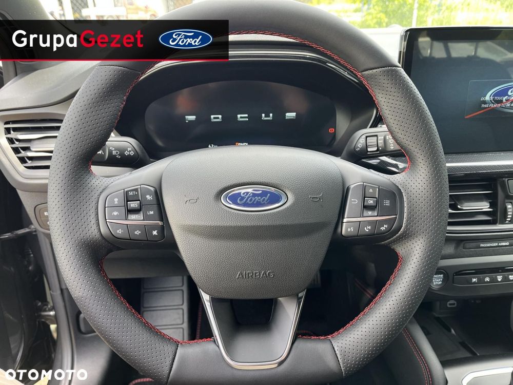 Ford Focus - 8