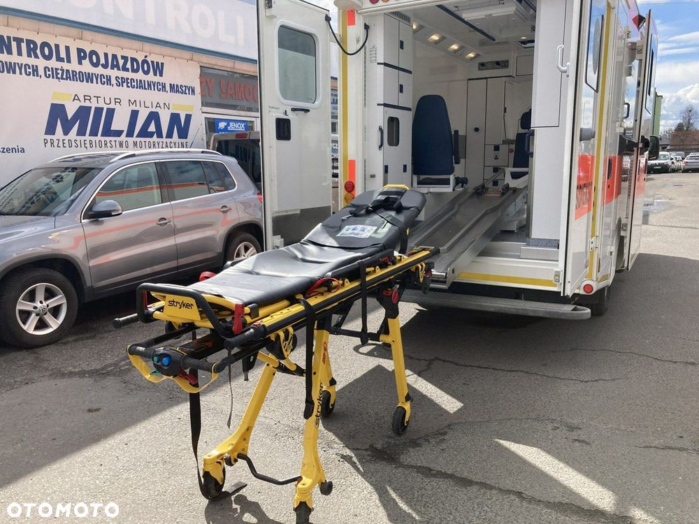 Mercedes-Benz Sprinter - 3